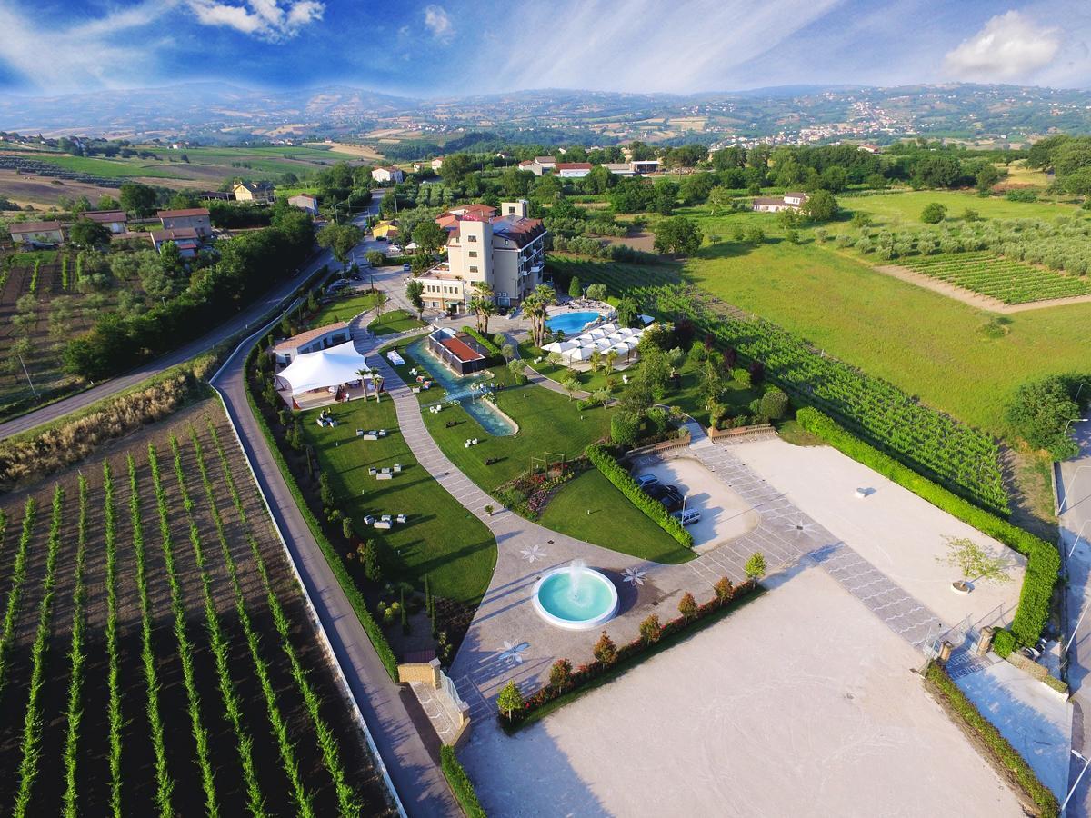 Hotel Ristorante Europa Venticano Bagian luar foto